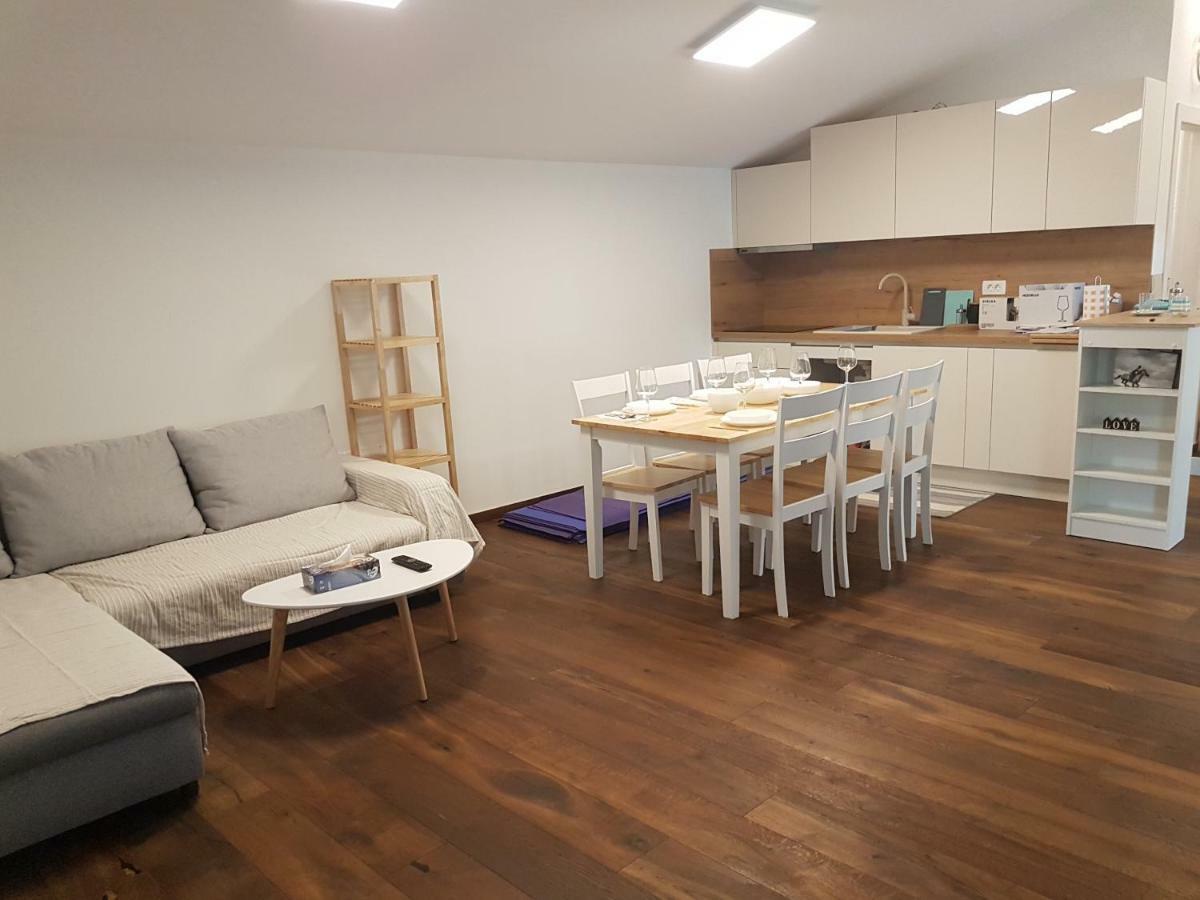 Miran Odmor U Srcu Pule! Iva 60m2. Pola